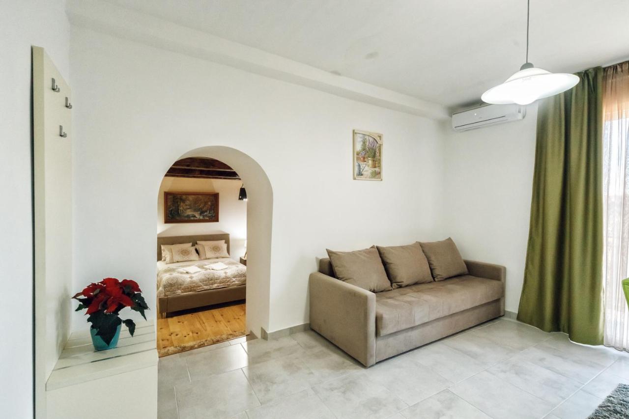 Apartments "Old House Pajovic" Virpazar Exterior foto