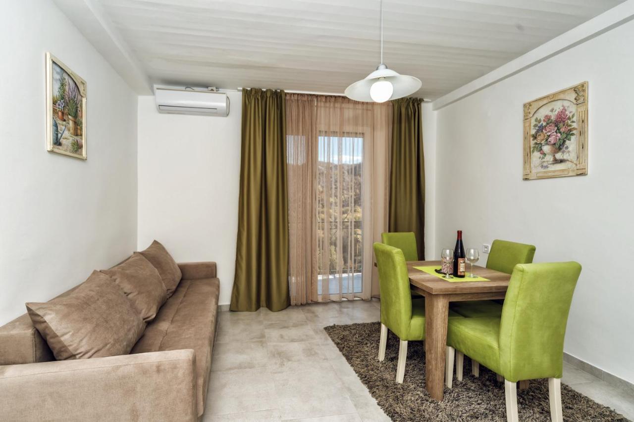Apartments "Old House Pajovic" Virpazar Exterior foto